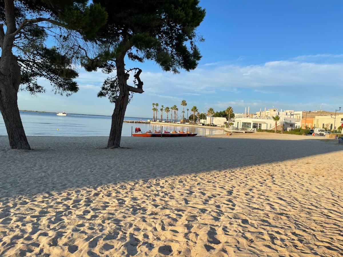 B&B Vie Del Mediterraneo 切萨雷奥港 外观 照片